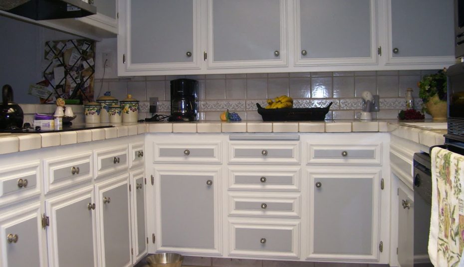 Kitchen cabinet painters in Topeka, KS